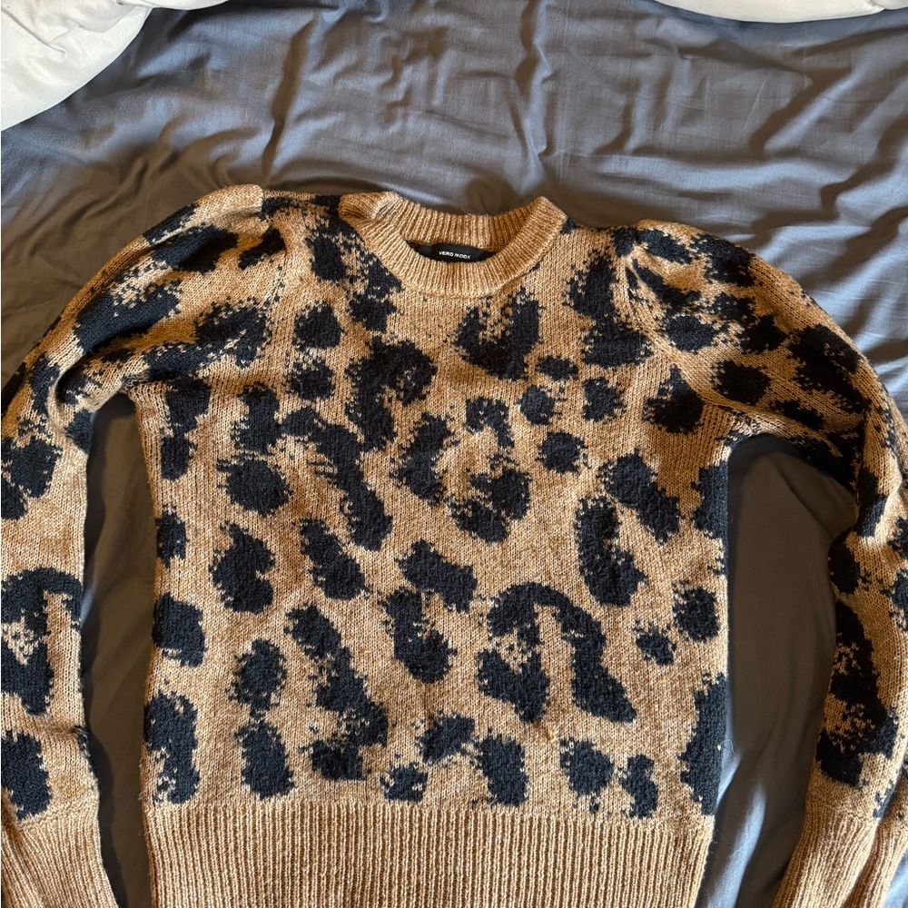 Vero Moda Black and Tan Knit Sweater